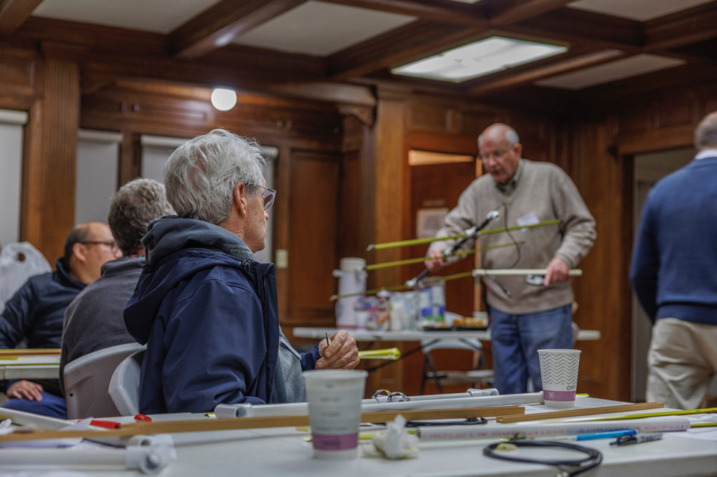 Demonstrating the tape measure antenna